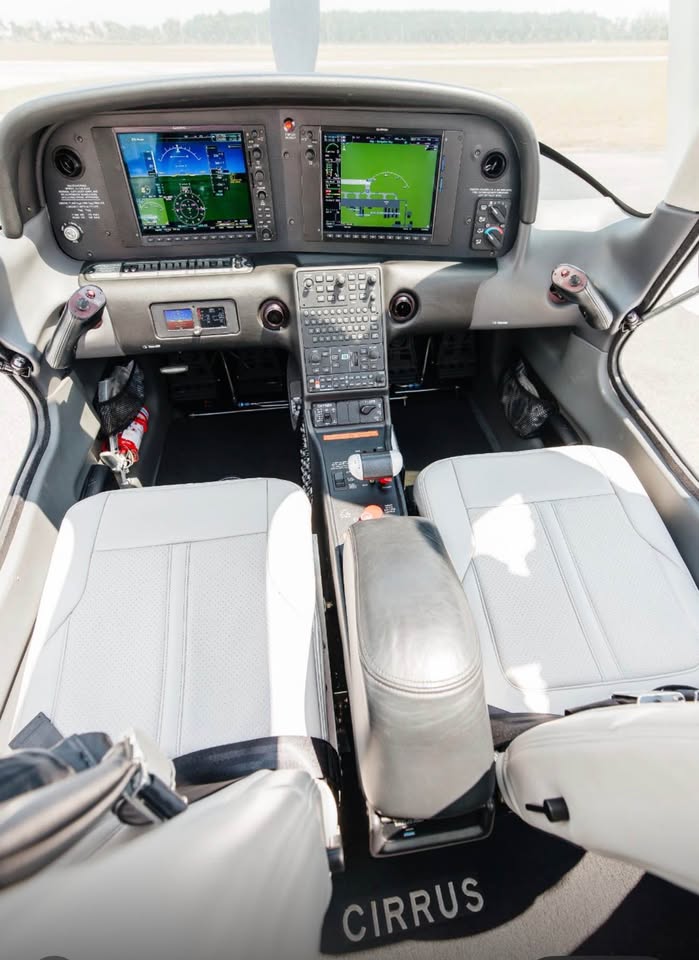 2023 Cirrus/Cessna SR-22 G6, photo 11