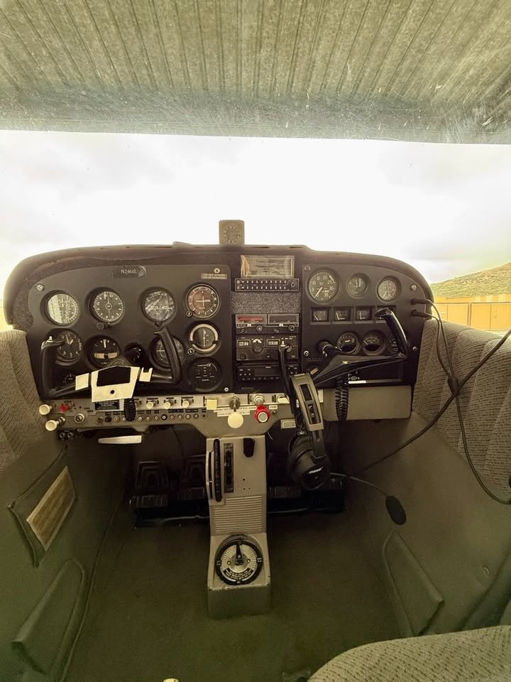 1966 Cessna 172h, photo 12