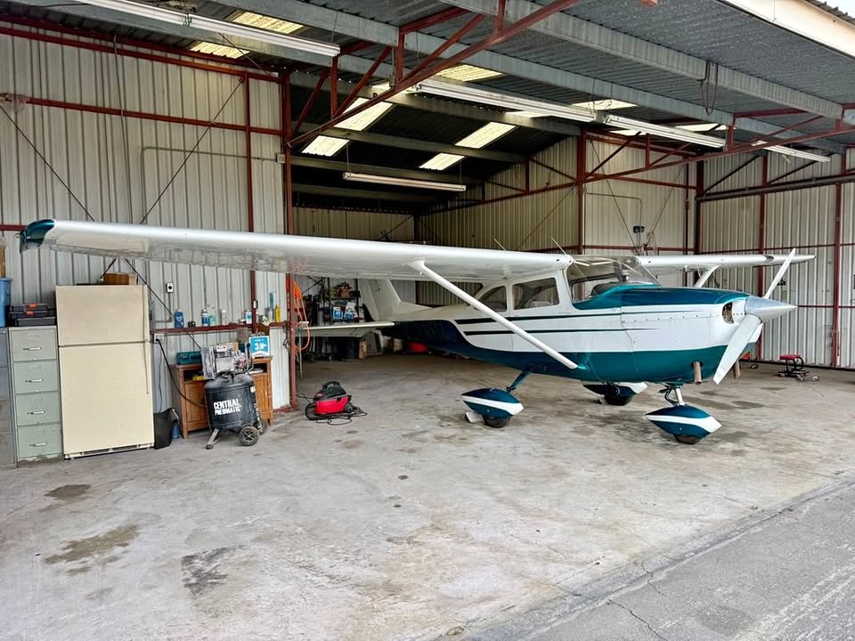 1966 Cessna 172h, photo 1