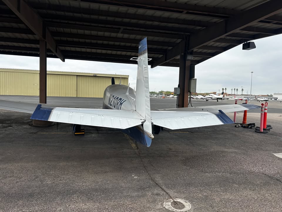 1982 Mooney M20J, photo 2