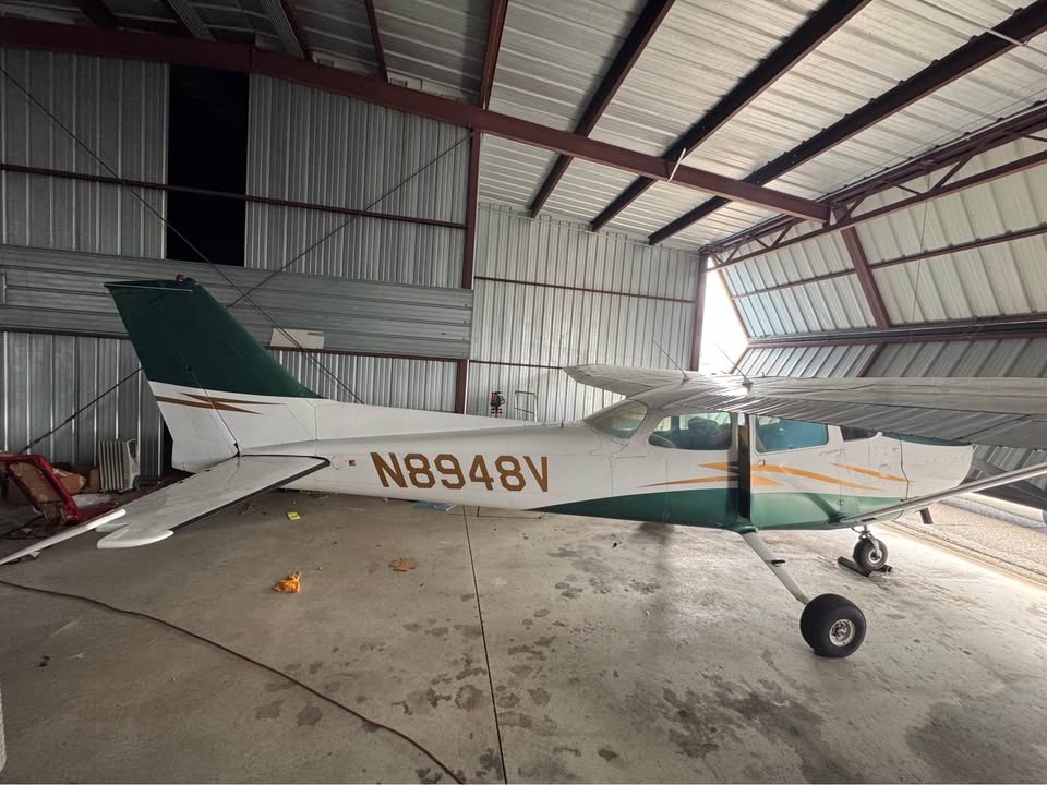 1974 Cessna 172M Skyhawk, photo 3