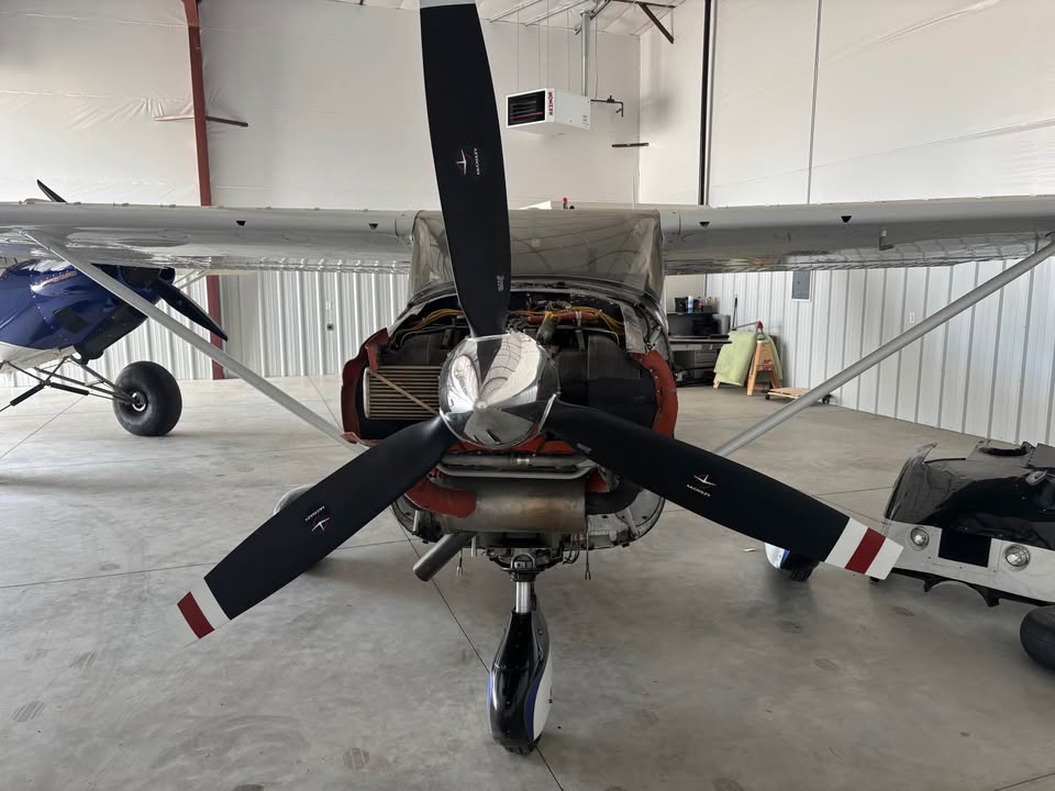 1977 Cessna 182Q, photo 2