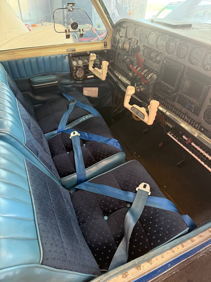 1951 Beechcraft twin bonanza, photo 3