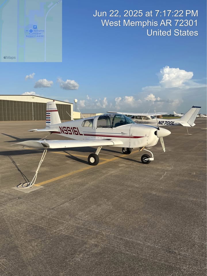 Aircraft, photo 2