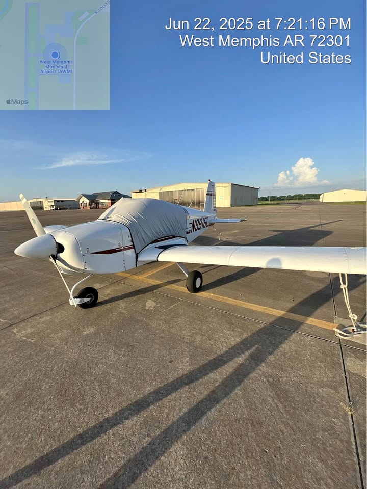 Aircraft, photo 1