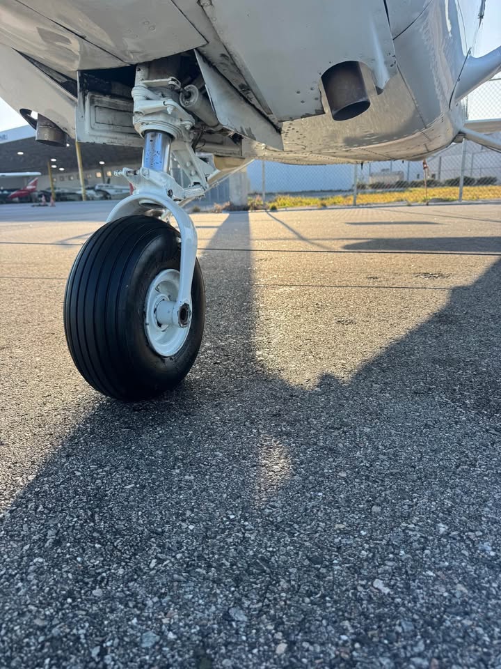 1960 Cessna 210, photo 8