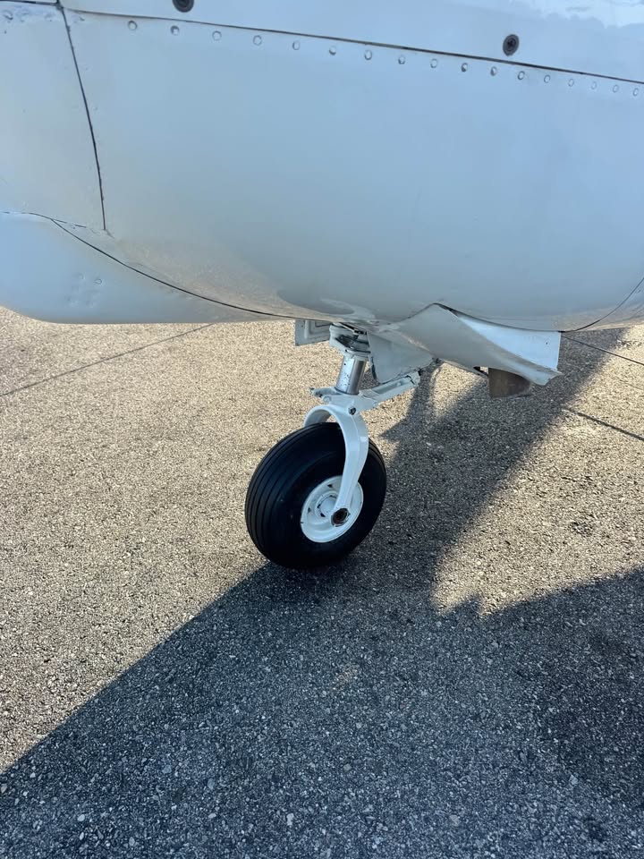 1960 Cessna 210, photo 9
