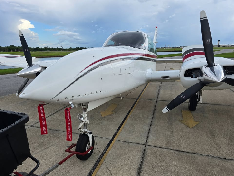 1980 Cessna 310R, photo 2
