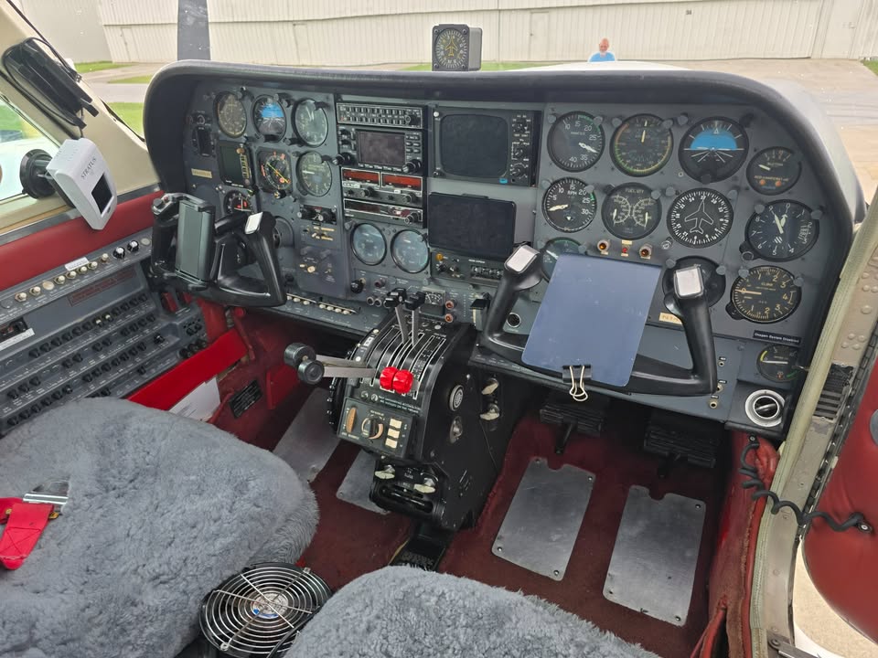 1980 Cessna 310R, photo 9