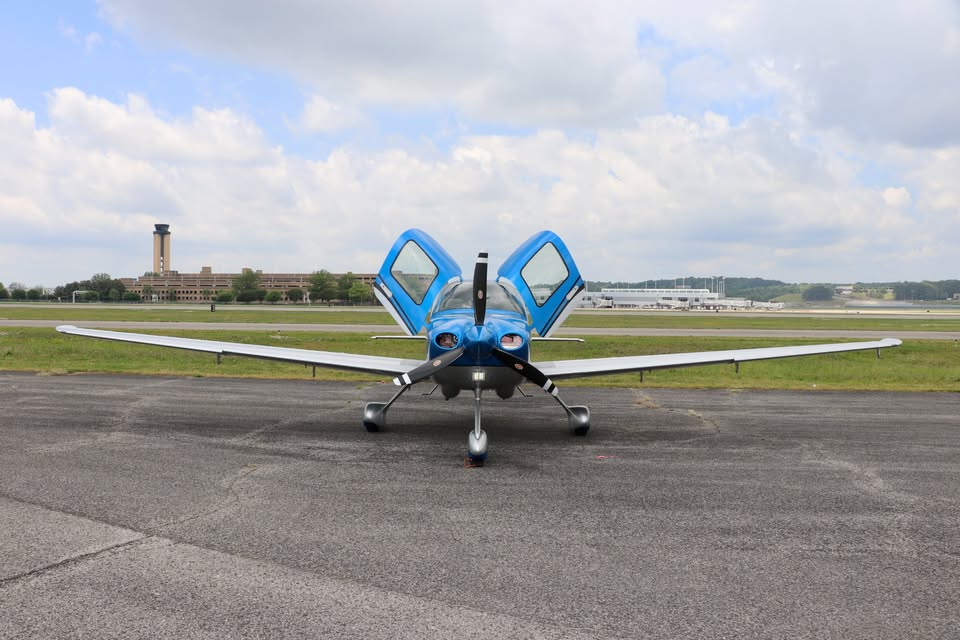 2016 Cirrus SR20, photo 4