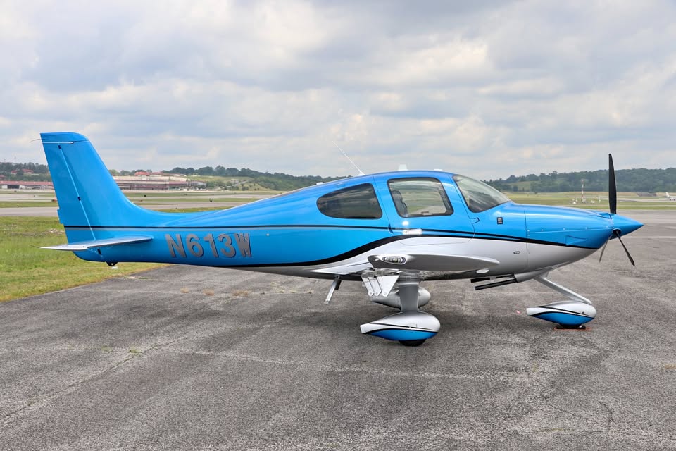 2016 Cirrus SR20, photo 1