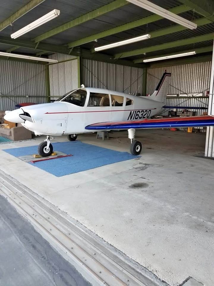 1973 Piper Cherokee Challenger, photo 1