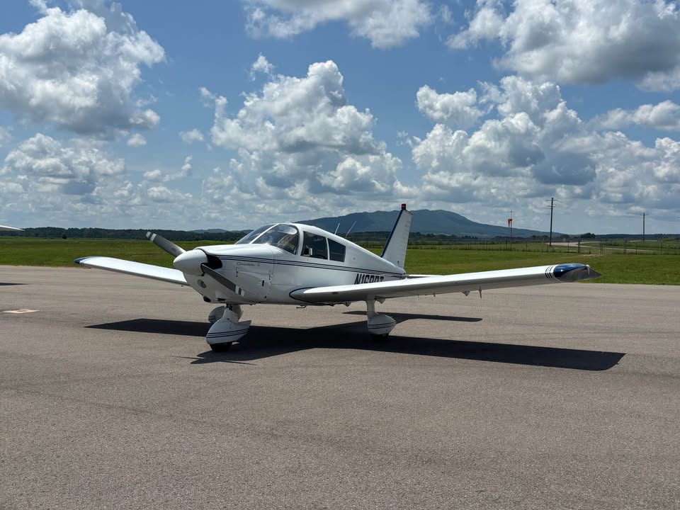 1966 Piper PA-28-180, photo 2