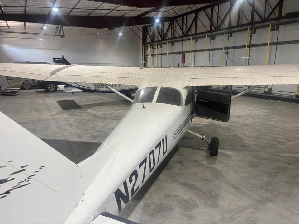 1963 Cessna 172 D, photo 10