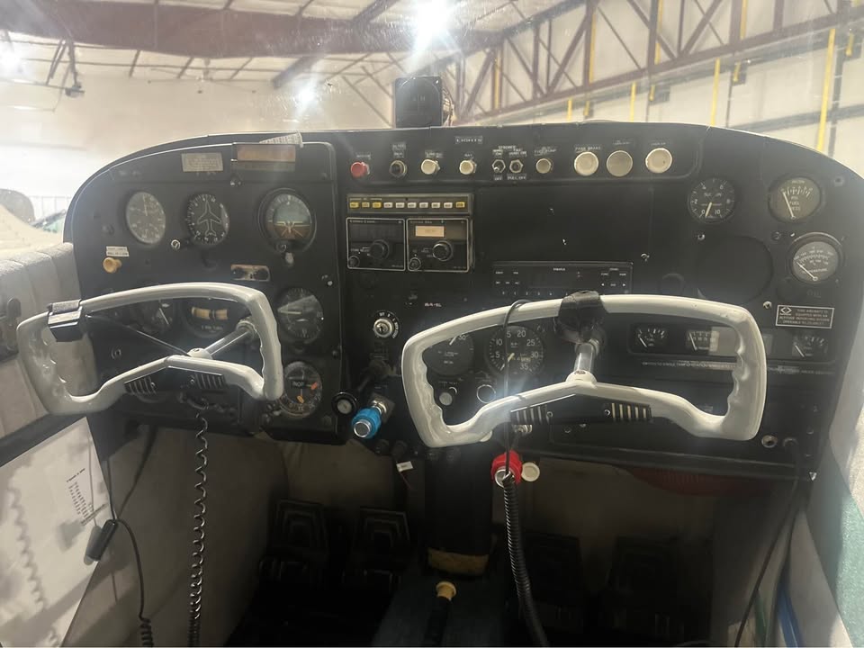 1963 Cessna 172 D, photo 12