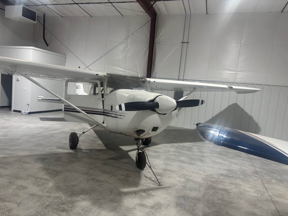1963 Cessna 172 D, photo 2