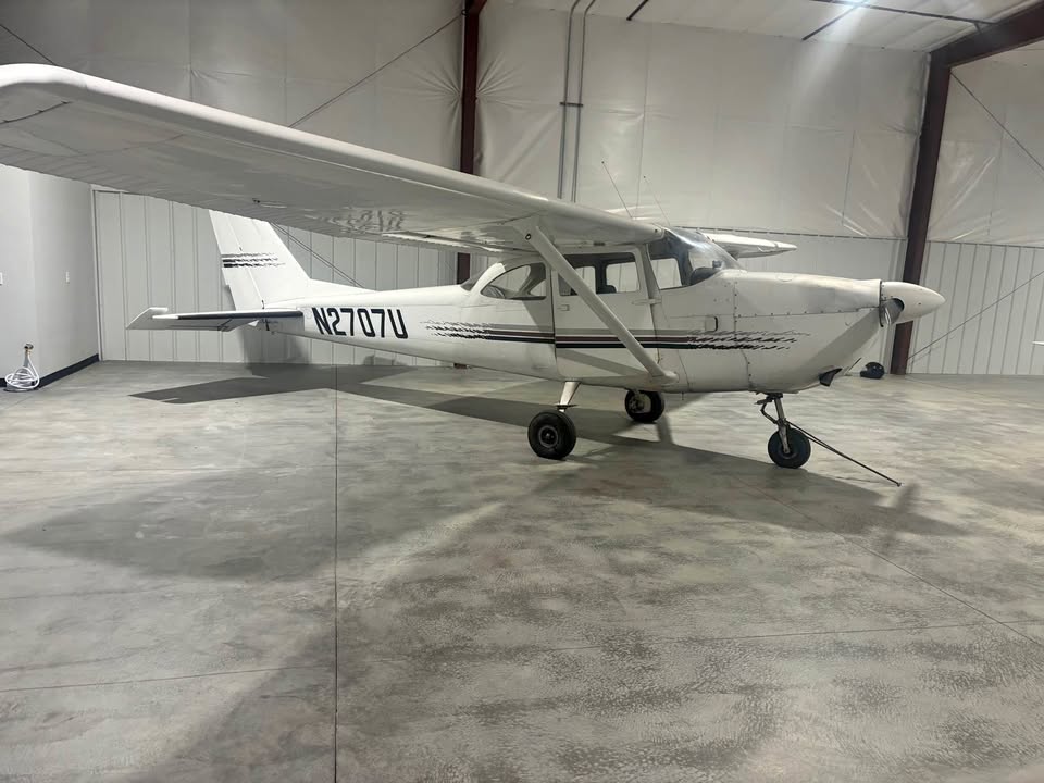 1963 Cessna 172 D, photo 1