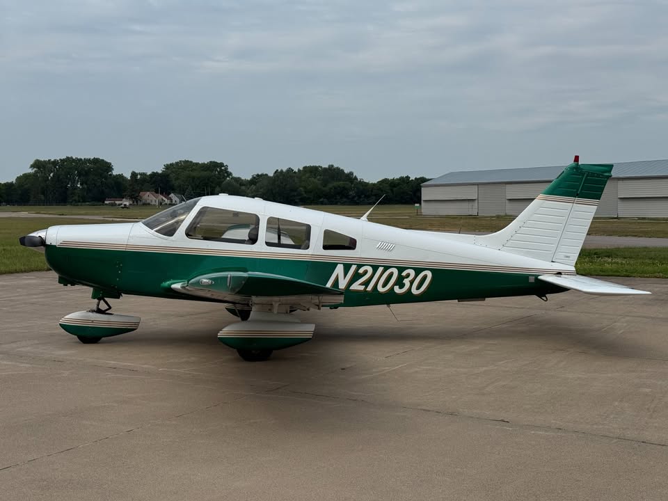 1978 Piper Warrior II, photo 2