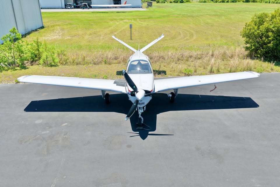 1966 Beechcraft V35 Bonanza, photo 10