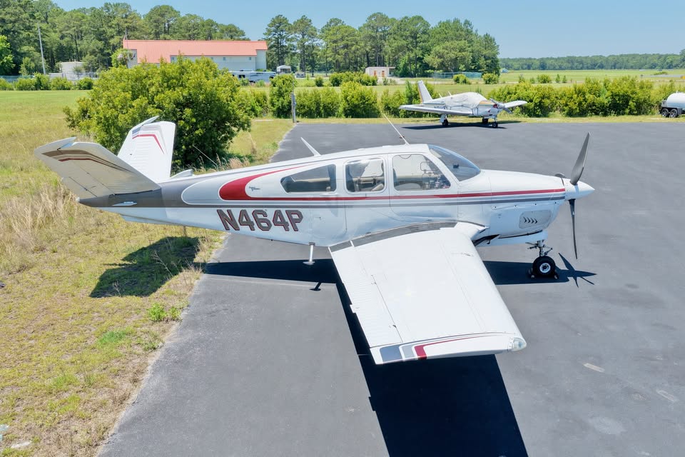 1966 Beechcraft V35 Bonanza, photo 2