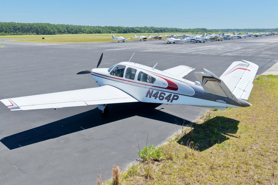 1966 Beechcraft V35 Bonanza, photo 5