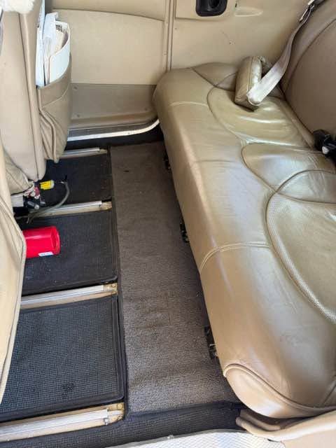 2005 Cessna 182, photo 7