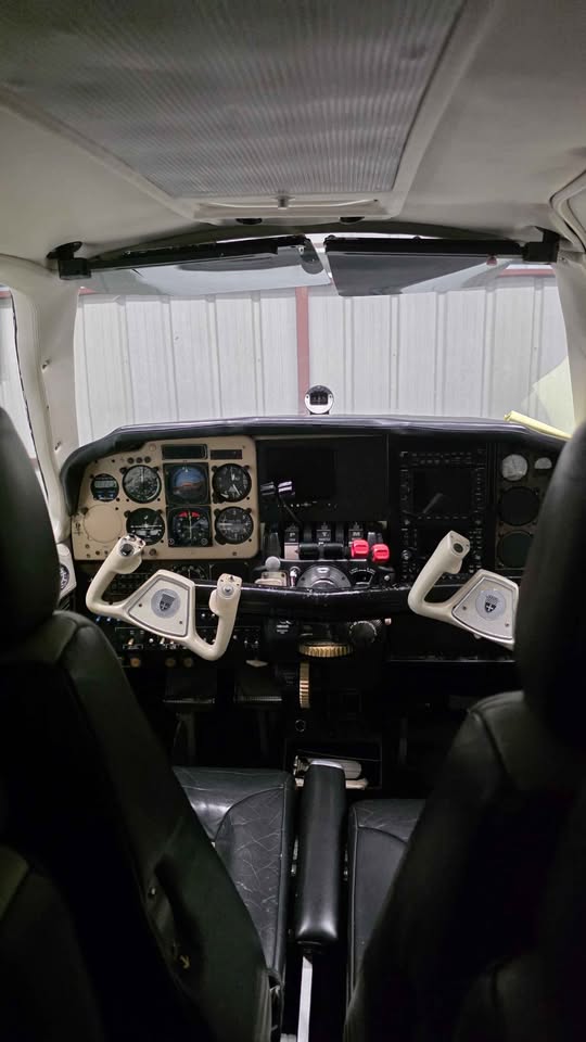 1993 Beechcraft Beech Baron 58, photo 6
