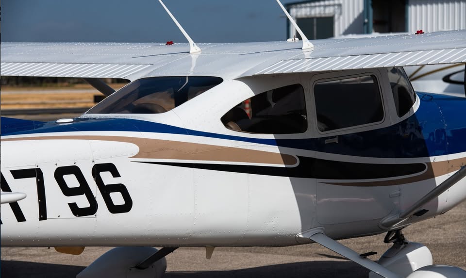 2004 Cessna 182T Skylane, photo 4