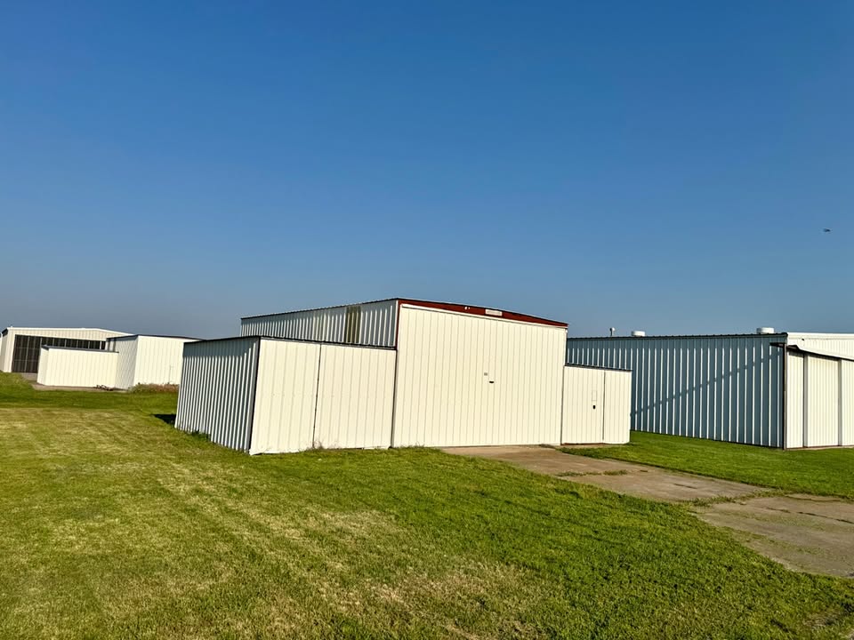 Aircraft Hangeer Page Airport OKC, photo 1