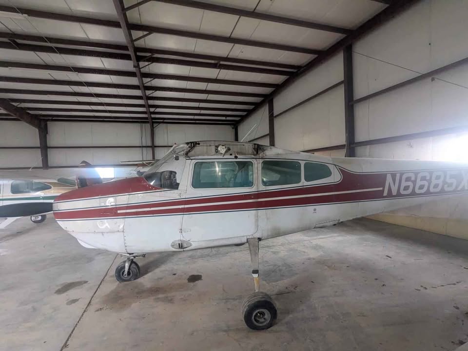 Cessna 210A, photo 2