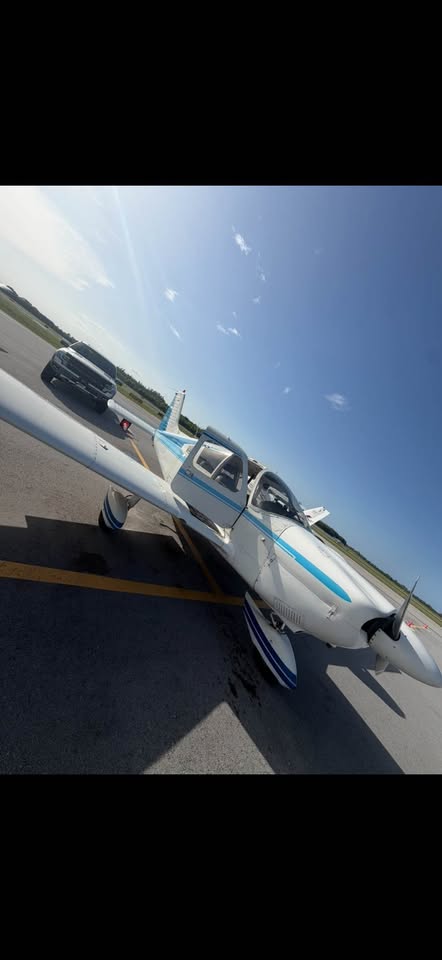 1972 Piper Cherokee 180, photo 2