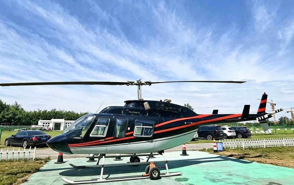 2008 Bell 206L4 LongRanger Helicopter, photo 1