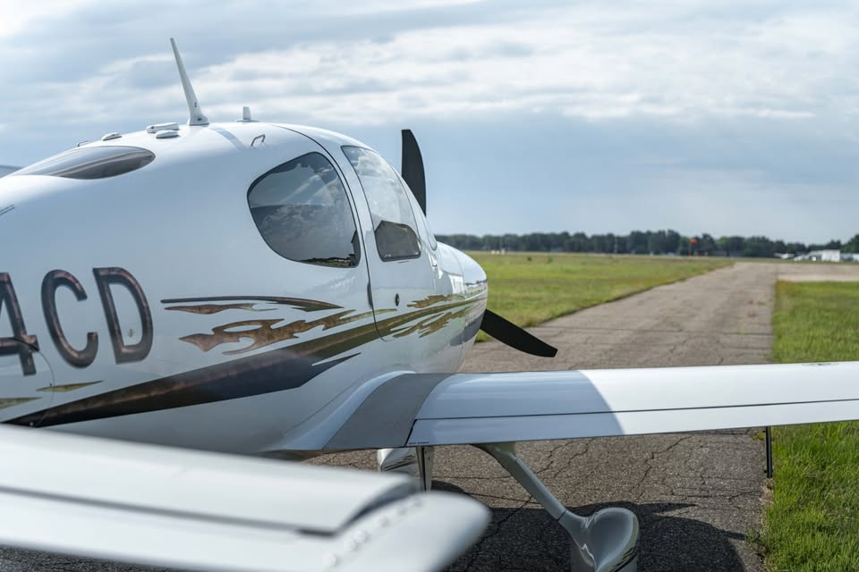 2005 Cirrus SR22 G2, photo 16