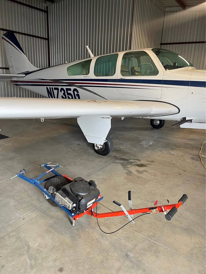 1962 Beechcraft B33 Debonair, photo 1