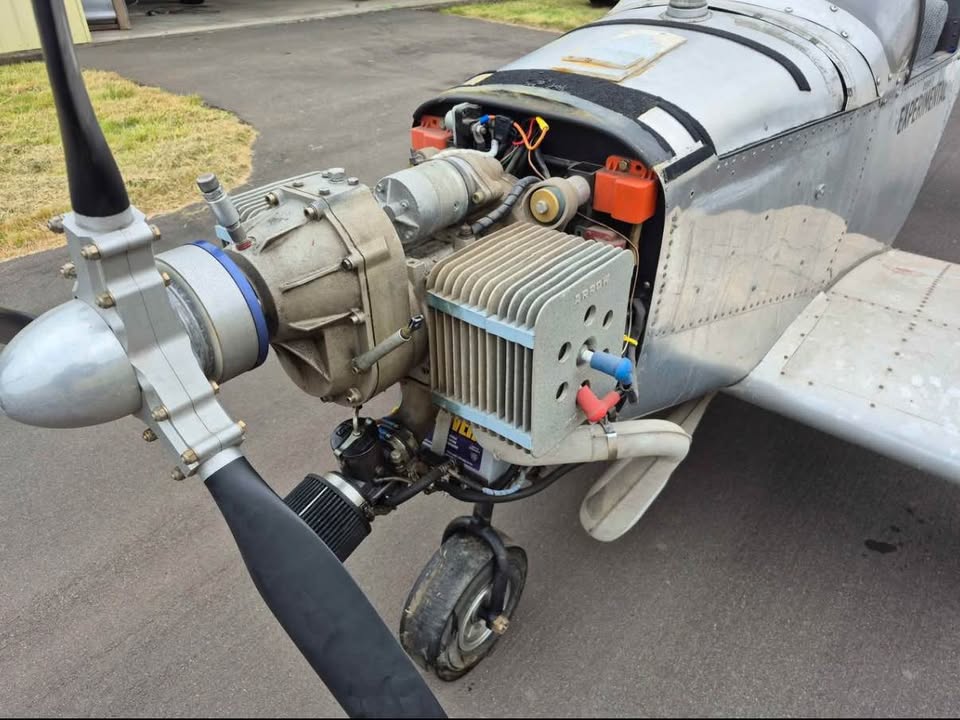 1997 Airplane tennie2, photo 3