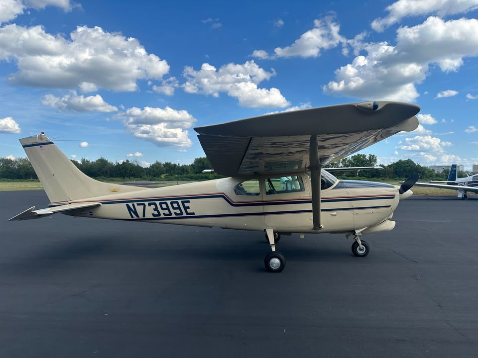 1960 Cessna 210 centurion, photo 14