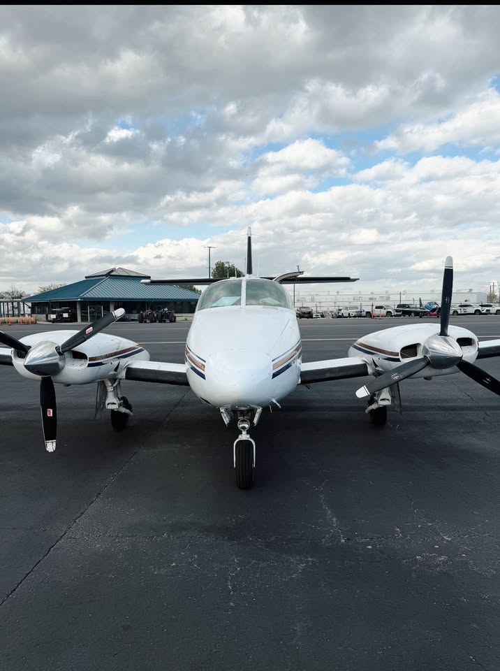 1983 Cessna 303 crusader, photo 3