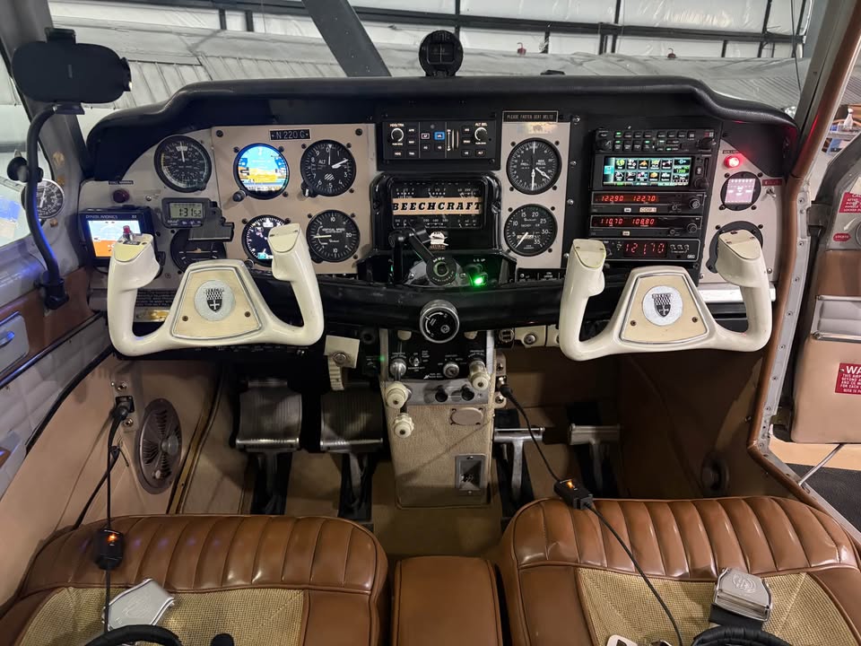 1961 Beechcraft Bonanza, photo 6