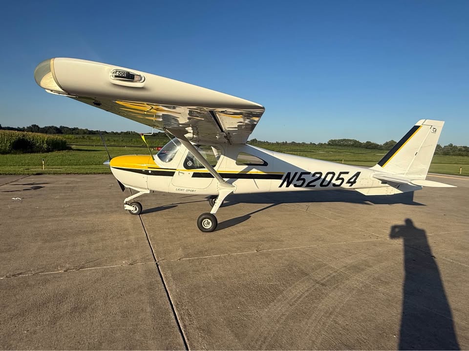 2010 Cessna 162 skycatcher, photo 5
