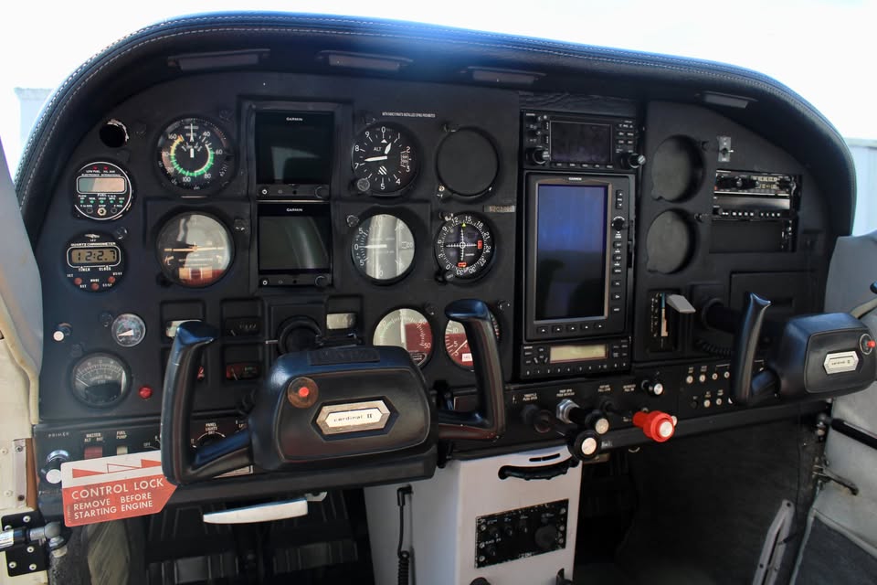 1977 Cessna Cardinal 177B, photo 12
