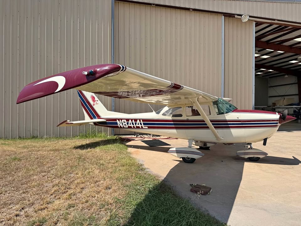 1968 Cessna 172, photo 1