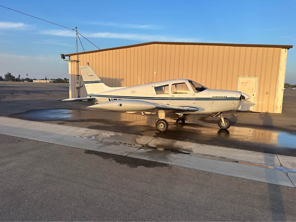 Piper Cherokee PA-28 1973, photo 2