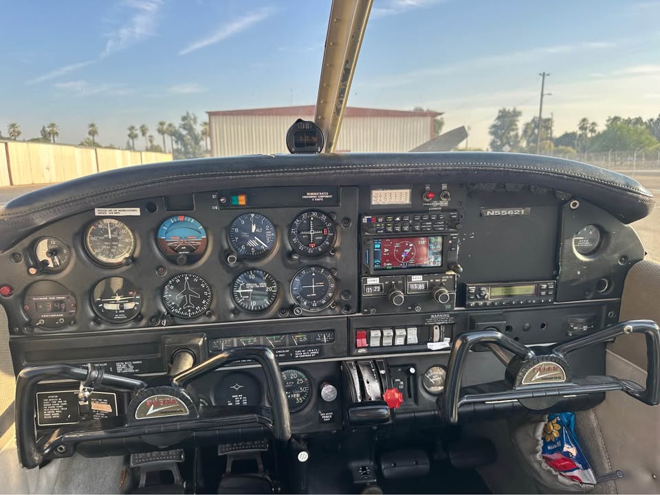 Piper Cherokee PA-28 1973, photo 8