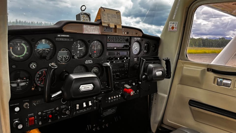 Low-Time 1978 Cessna 152, photo 3