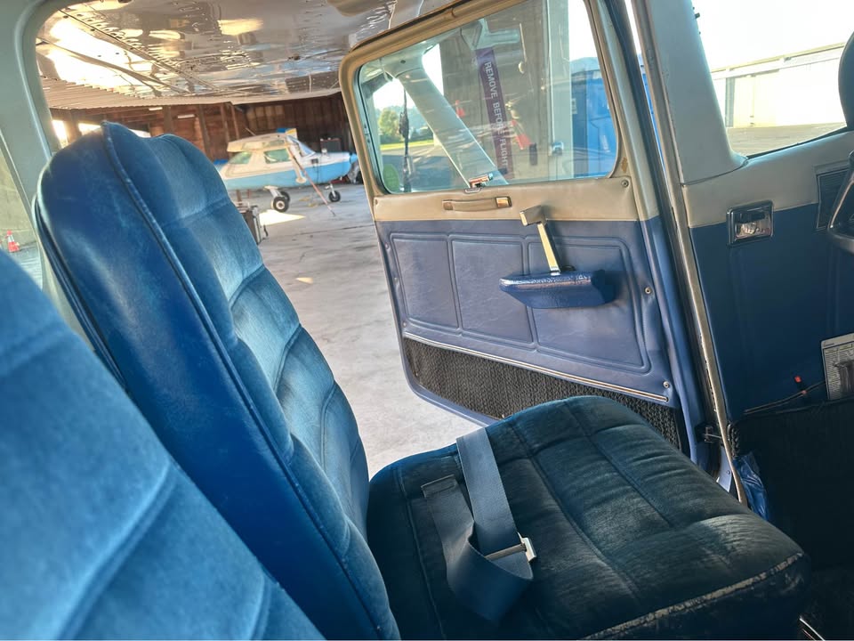 1979 Cessna 172xp, photo 4