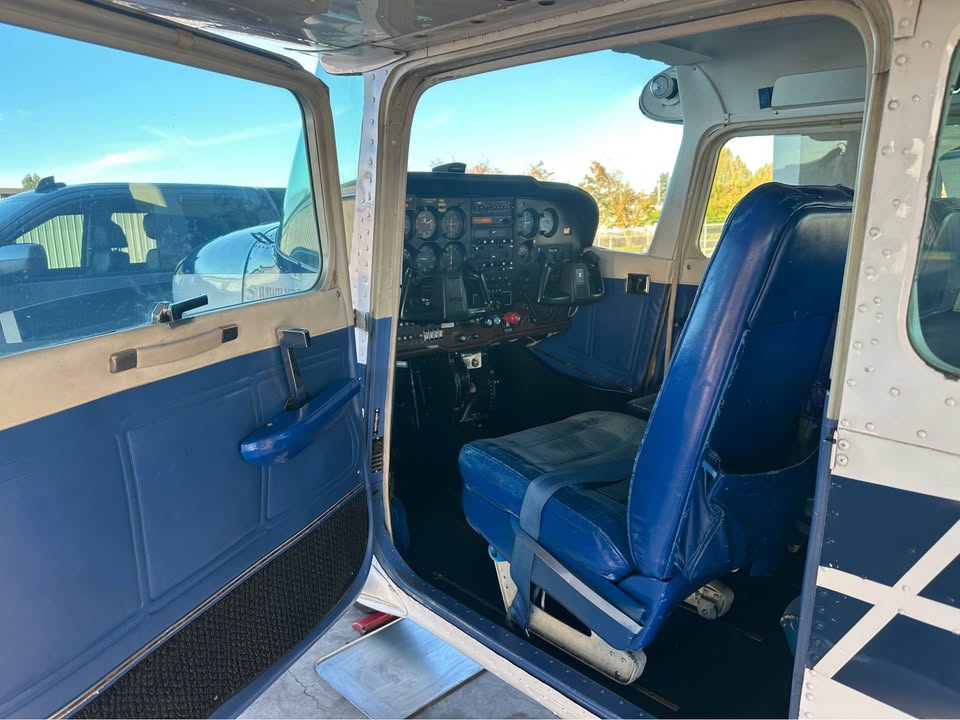 1979 Cessna 172xp, photo 5