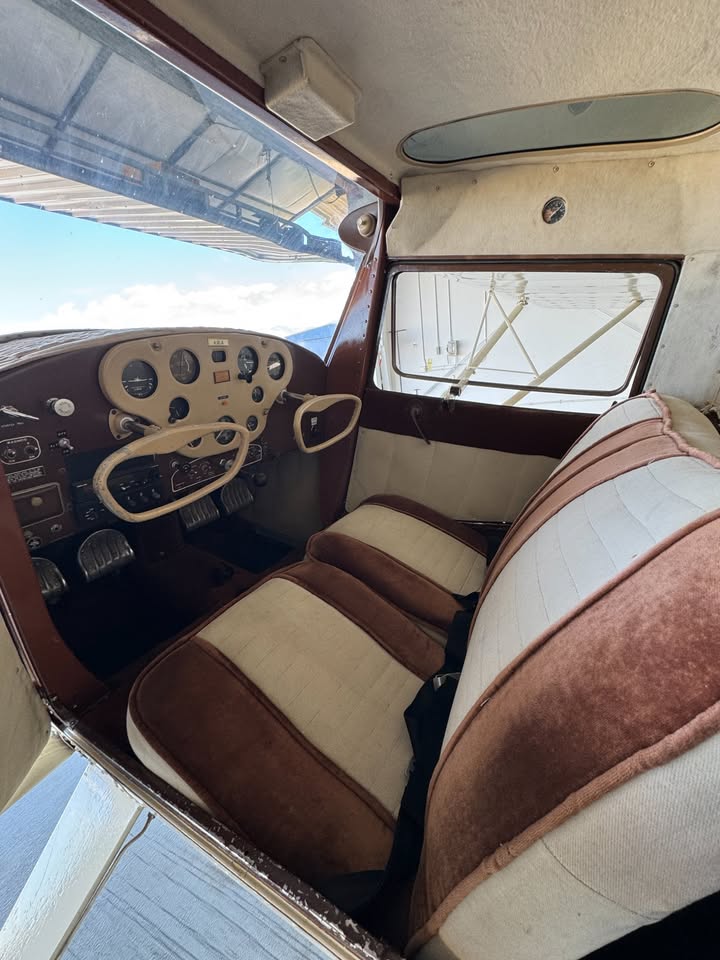 1947 47' Cessna 120, photo 10