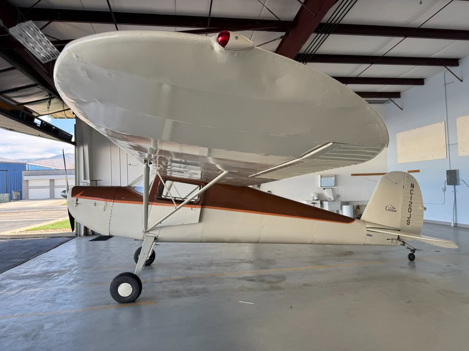 1947 47' Cessna 120, photo 2