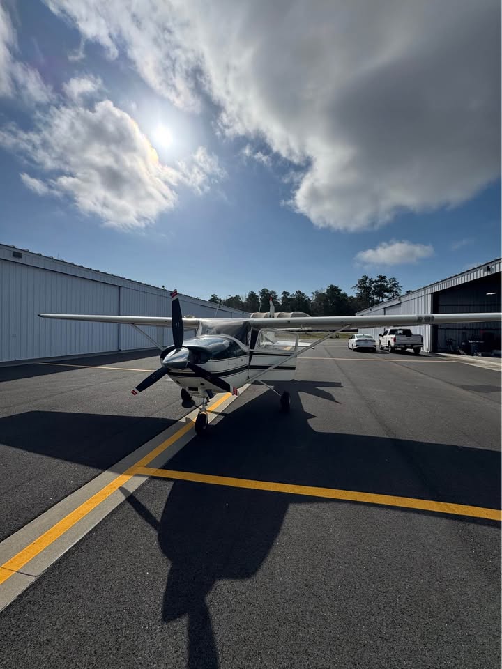 Fresh Annual Cessna 182 straight tail, photo 4