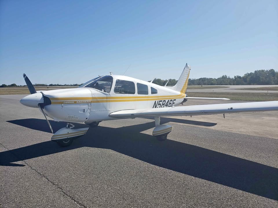 1976 Piper PA28-181 Archer II, photo 1